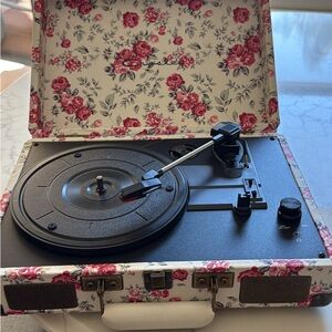 Portable Floral Vinyl Record Player Turntable - White & Pink
